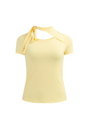 Geltona giliai raiboto audinio trumpomis rankovėmis palaidinė su unikalia pečių išpjova ir kaspinuku kaklo detalėje. Lygi tekstūra ir prigludęs siluetas.