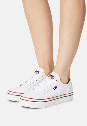 VULC - Sneakersy niskie - white