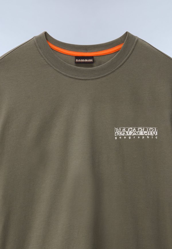 TURRACH  - Print T-shirt - tea leaf2
