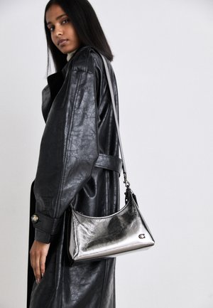 COACH, CRINKLE SHOULDER BAG - Geantă de mână - anthracite