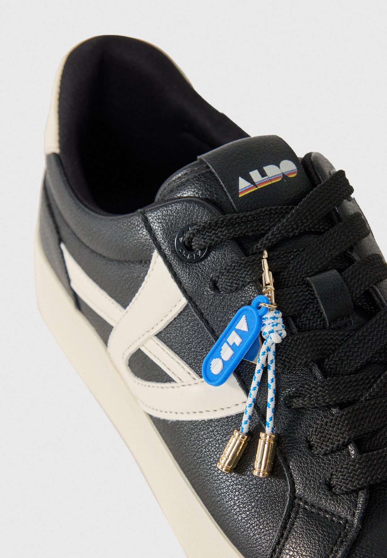 Sneaker low
