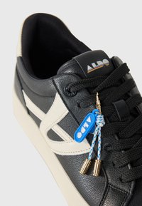 ALDO Tossud - black