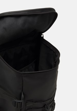 TRAIL MOUNTAINEER UNISEX - Hátizsák - black