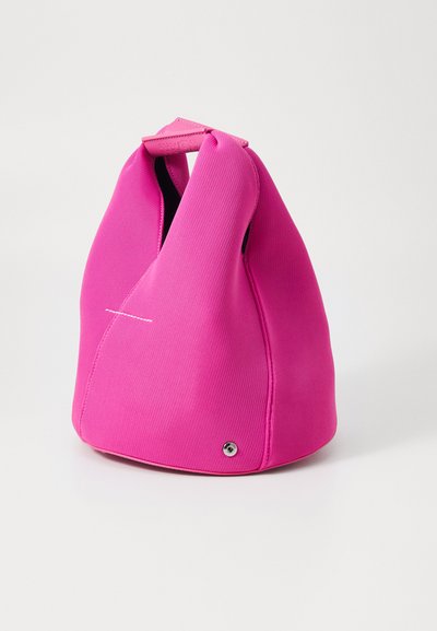 MM6 Maison Margiela LAYERED JAPANESE BUCKET - Kabelka - carmine rose