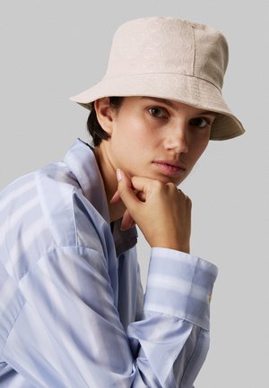 REVERSIBLE MONOGRAM BUCKET - Hat - doeskin