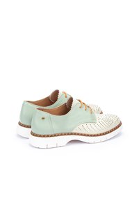 Pikolinos HENARES - Mocasines - nata