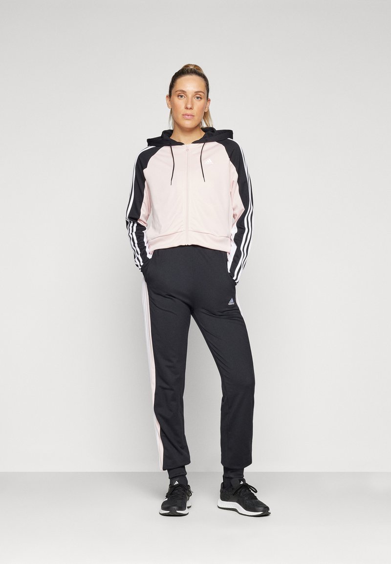 adidas Sportswear BOLDBLOCK TRACKSUIT - Tuta - black/sandy pink