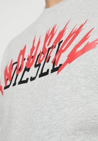Diesel Camiseta estampada - grey