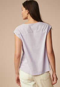Next BRODERIE TALL - REGULAR FIT - T-Shirt print - lilac purple