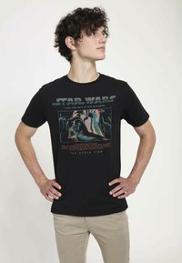 Star Wars STAR WARS VADER LIGHTNING UNISEX - T-shirt z nadrukiem