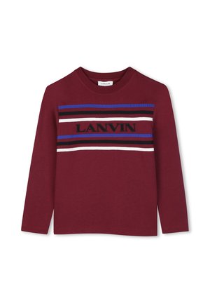 Donkerrode longsleeve met ronde hals, met blauwe, zwarte en witte horizontale strepen over de borst en "LANVIN" tekst in zwarte letters.