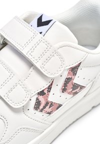 Hummel CAMDEN UNISEX biały