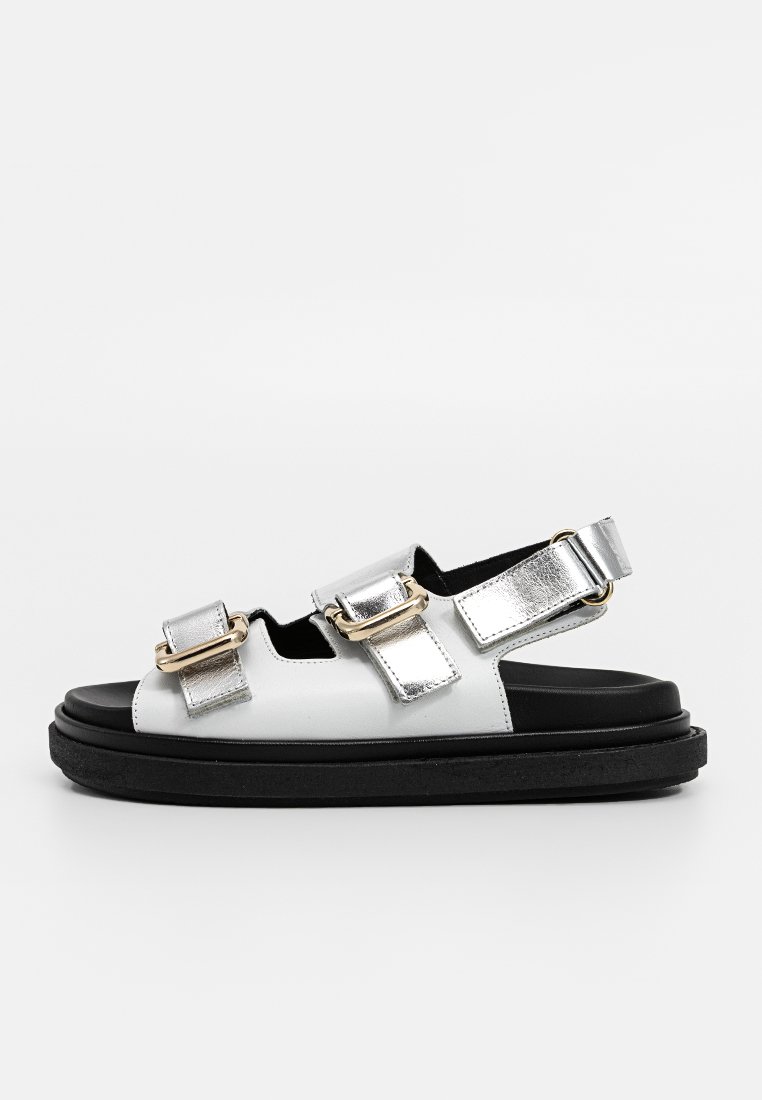 ALOHAS Sandalen met plateauzool zilverkleurig