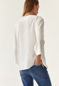TATUUM SIMPLENA - Blusa - off white