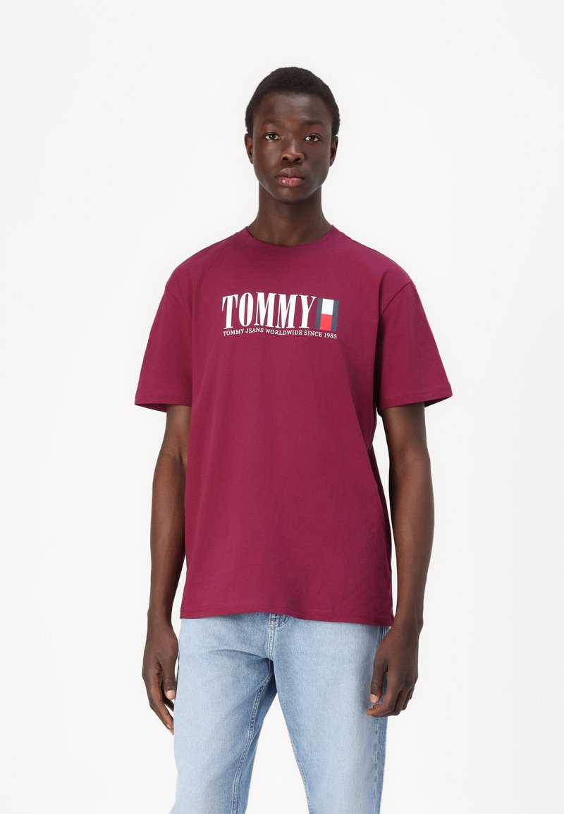 Tommy Jeans Μπλουζάκι με στάμπα - valley grape