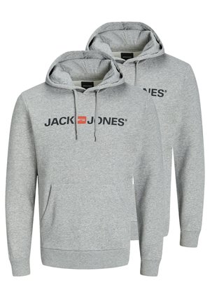 To lysegrå hættetrøjer med frontlommer, snore til at justere hætten og "JACK & JONES"-logo i sort og rødt tværs over brystet.