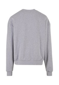 Grijze sweatshirt met een ronde hals, ribgebreide manchetten en onderrand. Gemaakt van een zachte katoenmix, met een eenvoudig, niet-bewerkt ontwerp.