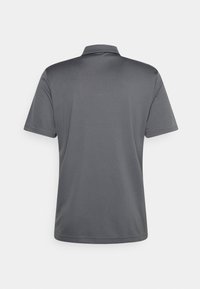 Grijs poloshirt met een kraag, korte mouwen en een gladde textuur. Heeft een eenvoudig, effen ontwerp zonder patronen of versieringen.