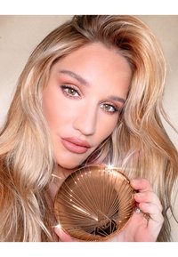 Charlotte Tilbury AIRBRUSH BRONZER - REFILL - Bronzer - 2 medium