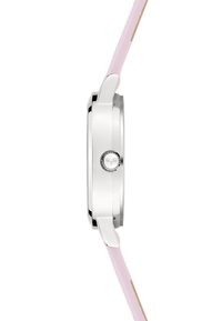 Runde Uhr mit einem Gehäuse aus silbernem Edelstahl und einem pinken Lederarmband. Sie verfügt über eine kreisförmige Krone, ein minimalistisches Design und eine glatte Oberfläche.