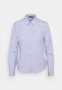 Camicia a maniche lunghe azzurro chiaro con piccoli motivi a stella rosa e colletto classico su uno sfondo semplice.