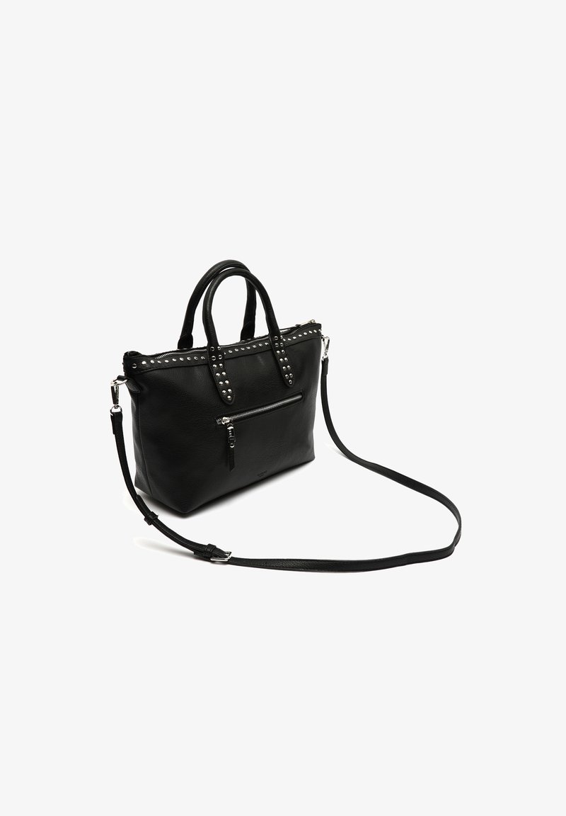 Borsa a tracolla in pelle nera con borchie lungo il bordo superiore, dotata di due manici corti e una tracolla rimovibile. Include una tasca frontale con zip.