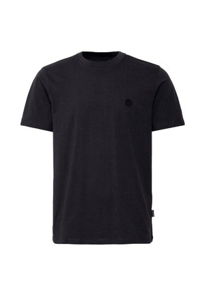 Sort bomuld t-shirt med rund halsudskæring, korte ærmer og et lille præget logo på brystet. Blød tekstur, enkelt design.