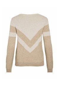 Béžový a krémový sveter s dlhým rukávom a V-tvarovaným farebným blokovým vzorom na chrbte a horizontálnymi pruhmi na rukávoch.