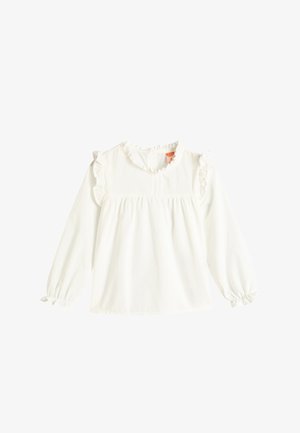 Hvid langærmet bluse med rynkede detaljer langs udskæringen og ærmerne, samlet design ved brystet, lavet af blødt stof.