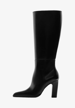 High heeled boots - black