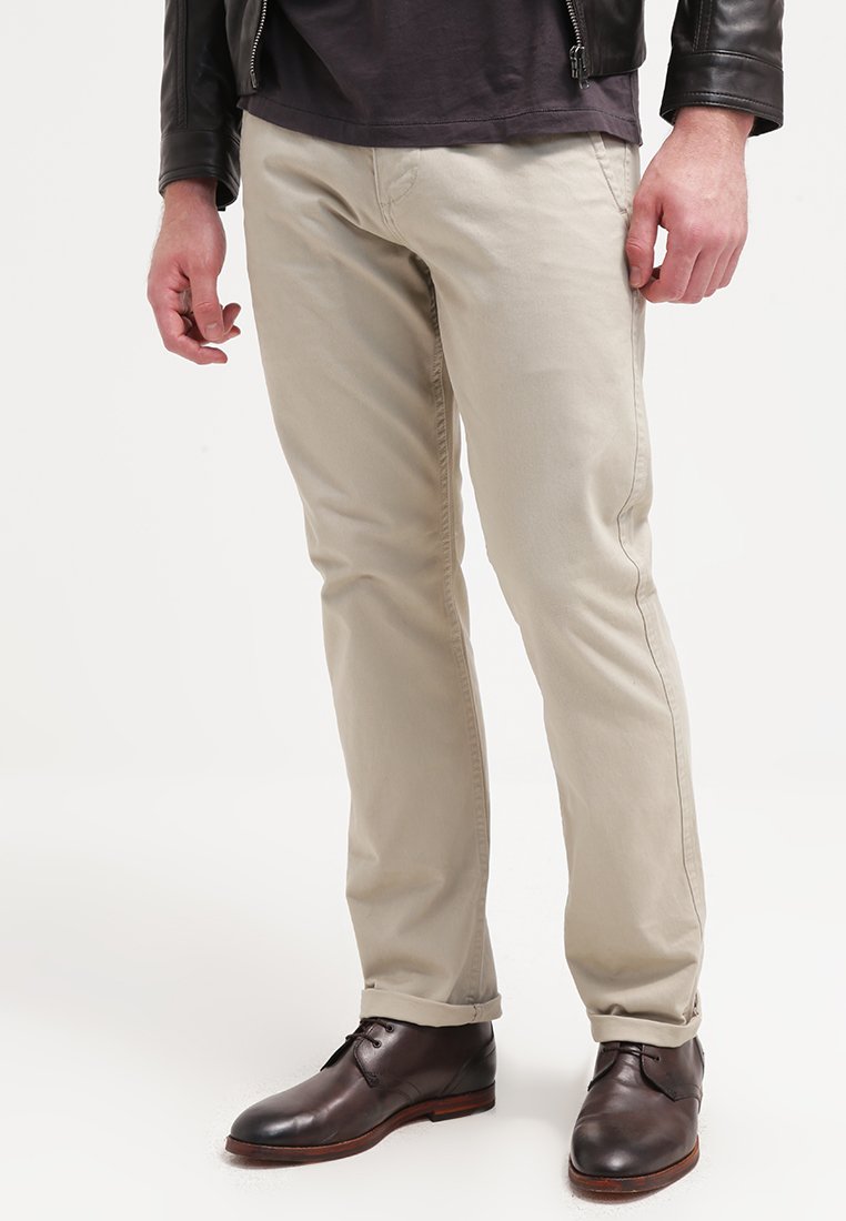 DOCKERS ALPHA ORIGINAL - Pantalones chinos - safari beige/beige - Zalando.es