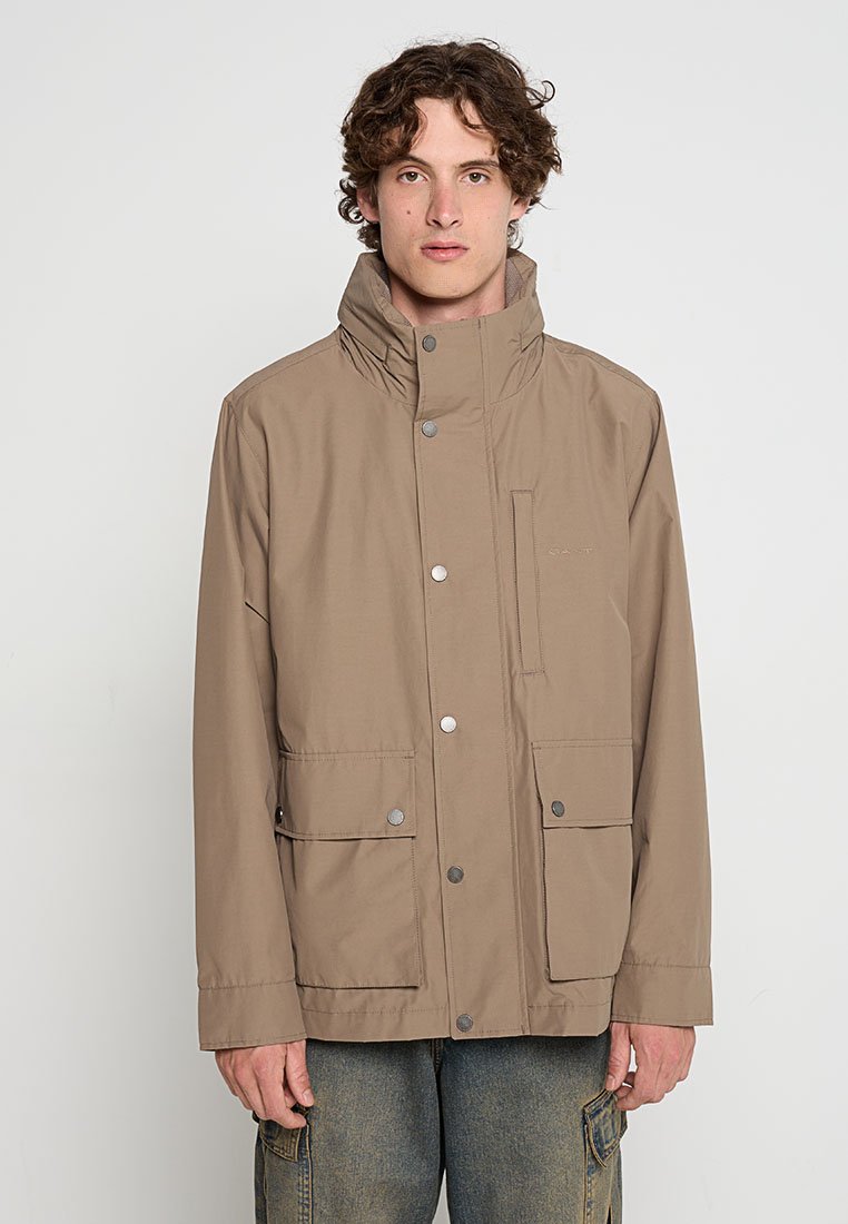 Leichte Jacke