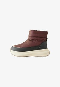 Seleccionado, dark brown