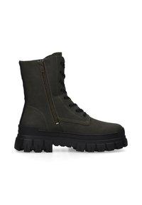 Grüner Lederkampfstiefel mit hohem Schaft, Schnürung und Reißverschluss, hervorstehender schwarzer klobiger Sohle und kontrastierenden Nähten.