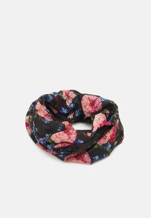 Chouchou en tissu noir orné de grandes fleurs roses et rouges ainsi que de petites touches florales bleues, disposé en forme circulaire.