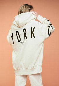 Next CITY GRAPHIC LONGLINE HOODIE - Džemperis ar kapuci - ecru white