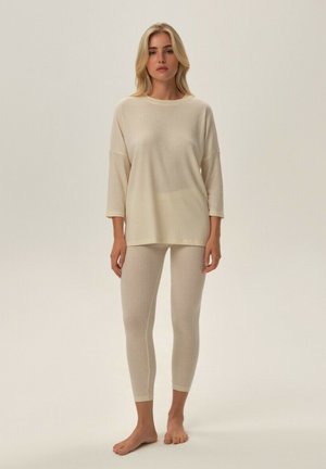 FRAU - Pyjama set - Cream