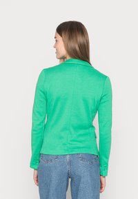 Vero Moda VMJULIA - Blazer - holly green