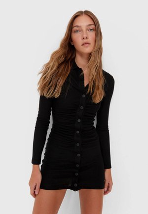 MIT RAFFUNG - Shift dress - black