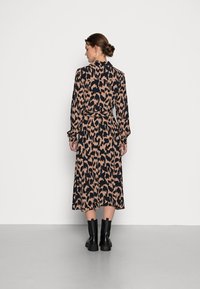 Part Two CARMAE - Vestido camiseiro - dark navy