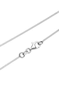 Sølvfarvet kædehalssmykke med en tekstureret design, udstyret med en læbespagat og et lille mærke, der angiver 925 sterling sølv.