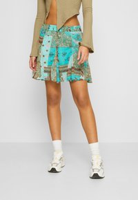 ONLY Falda acampanada - green