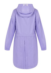 Căciulă de ploaie lavandă cu glugă, maneci lungi, mansete elastice, detalii cu pliu pe spate și material impermeabil.