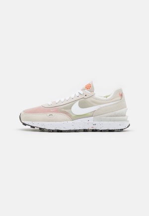 Sneakers - off-white