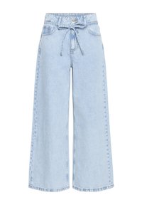 Világoskék, magas derekú, széles szárú farmer elülső zsebekkel és derékon megkötött övvel, fehér háttér előtt bemutatva.