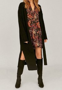Stradivarius Chaqueta de punto - black