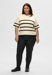 Selected Femme SLFMALINE-LILIANA 2/4 O-NECK - T-shirt basic - birch