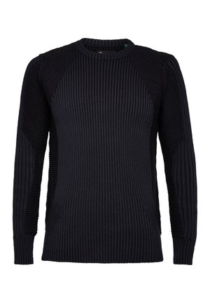 Černý žebrovaný pletený svetr s dlouhými rukávy a kulatým výstřihem, s různými vertikálními a diagonálními žebry.