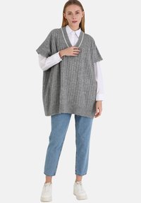 Modanisa BENIN - T-shirt basique - silver color