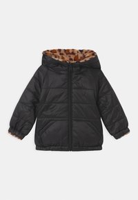 Černá péřová bunda s uzávěrem na zip, elastickými manžetami a podšívkou z umělé kožešiny s leopardím vzorem na kapuci. Obsahuje boční kapsy.